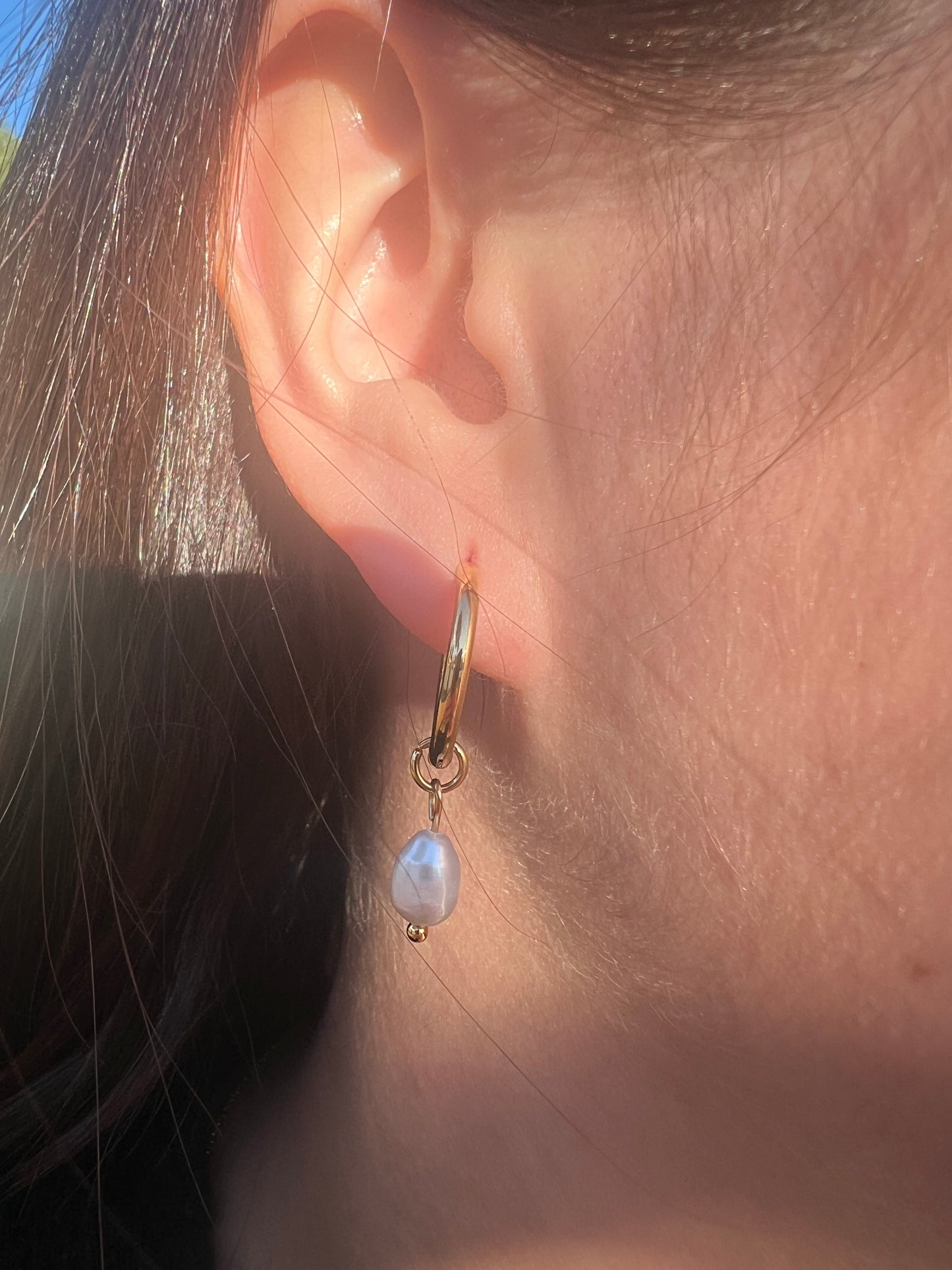 PERLA - Créoles dorées avec perles d’eau douce