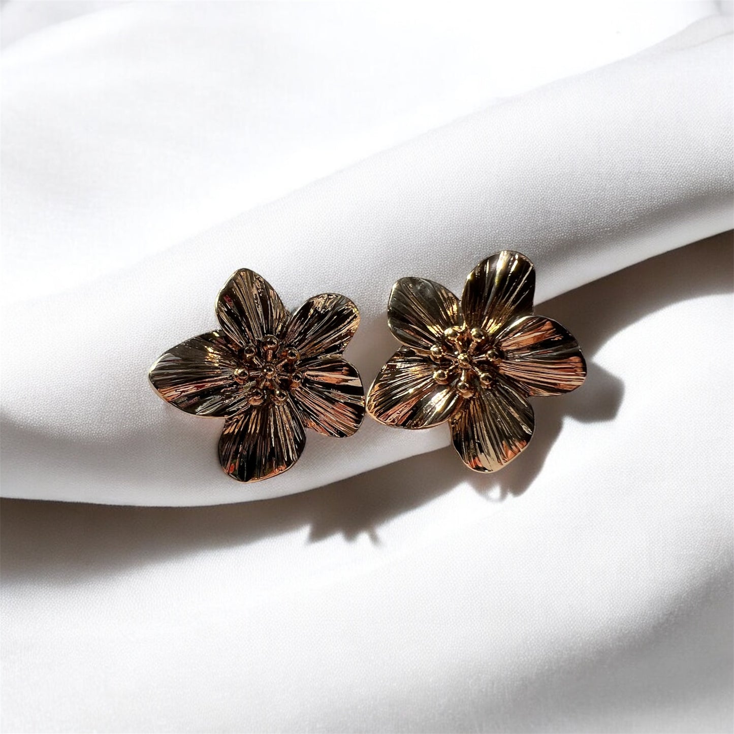 MARGUE - Boucles d'oreilles dorées