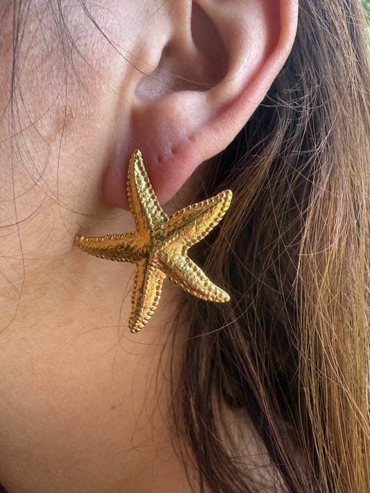 Étoile- Boucles d’oreilles dorées étoile de mer