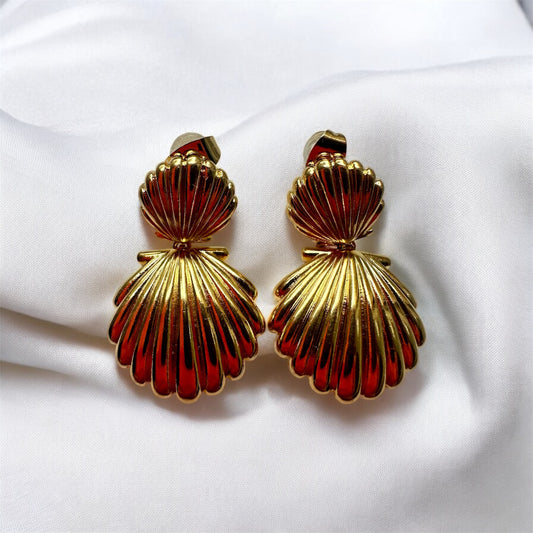 CONCHITA - Boucles d’oreilles coquillage dorée